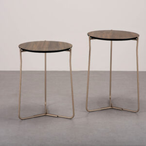 Mesa lateral Svelte
